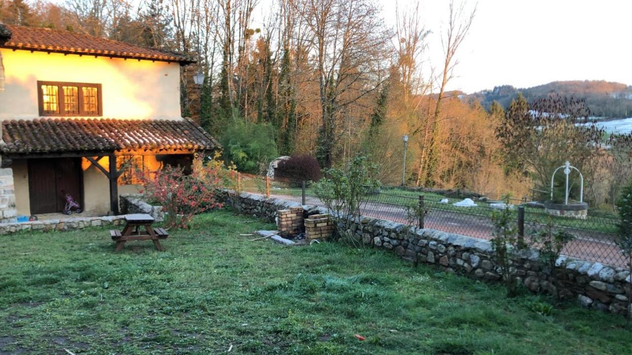 L'Oree Des Bois Courpiere Extérieur photo