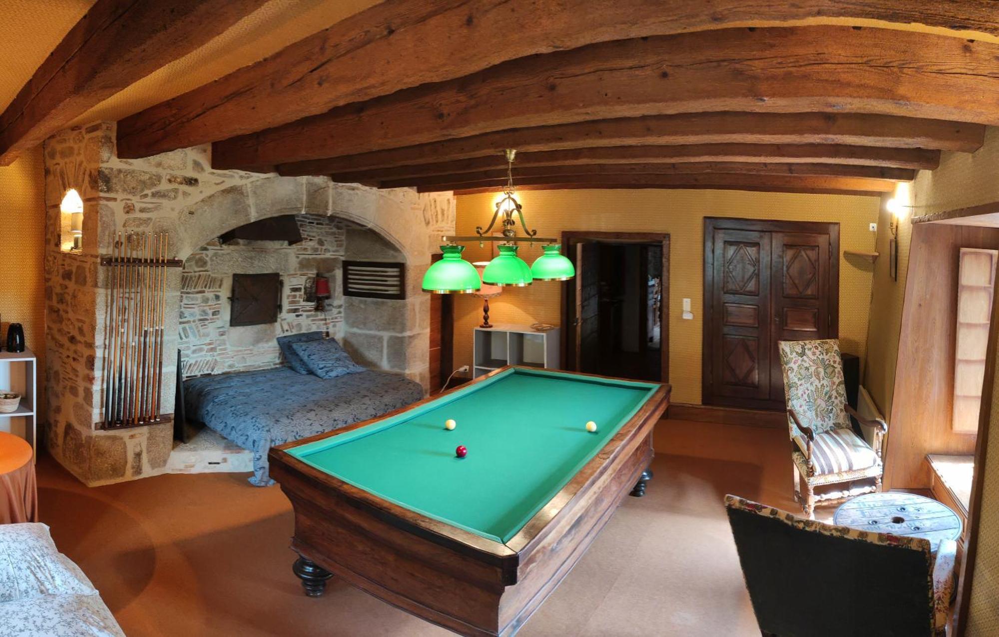 L'Oree Des Bois Courpiere Extérieur photo