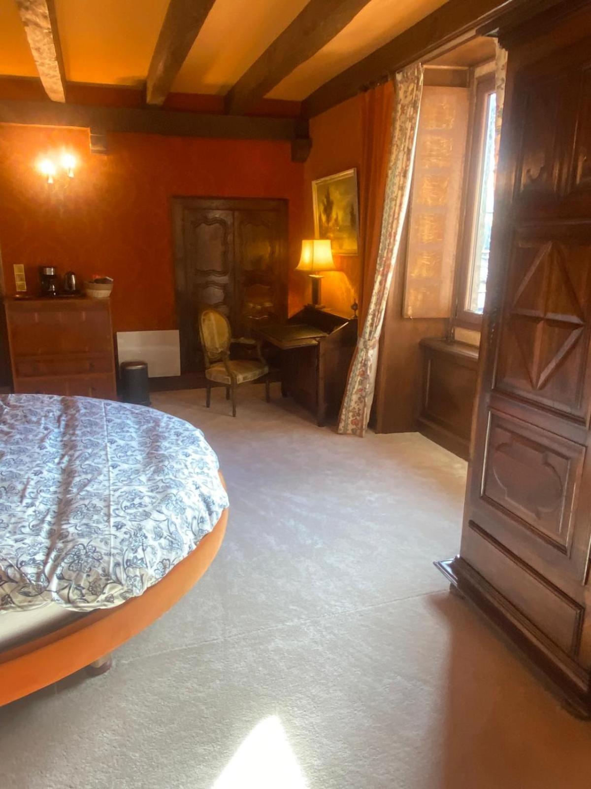 L'Oree Des Bois Courpiere Extérieur photo