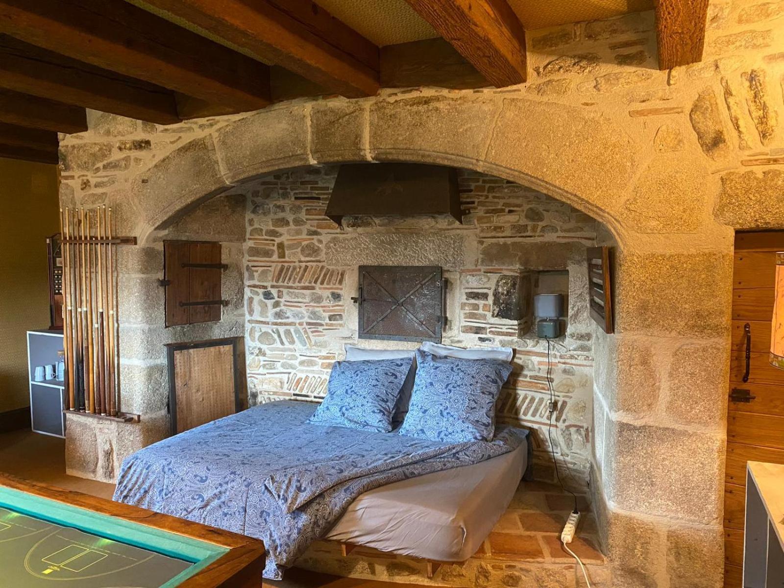 L'Oree Des Bois Courpiere Extérieur photo